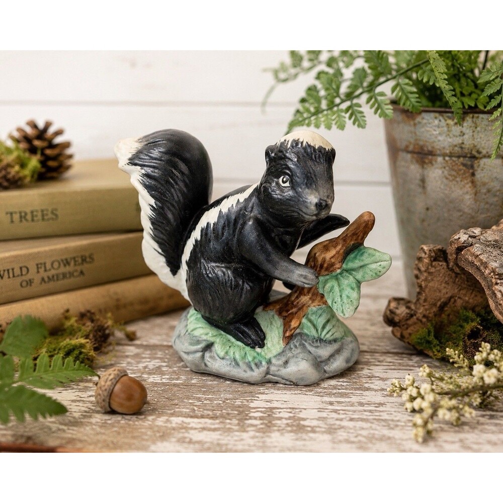 Vintage 1950s Ceramic Skunk Figurine Woodland Animal Statue Hand Painted 3"Porch